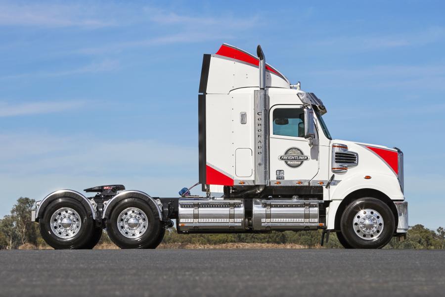  Freightliner Coronado Tractor 2009 года  (AU) (фото 2 из 3)
